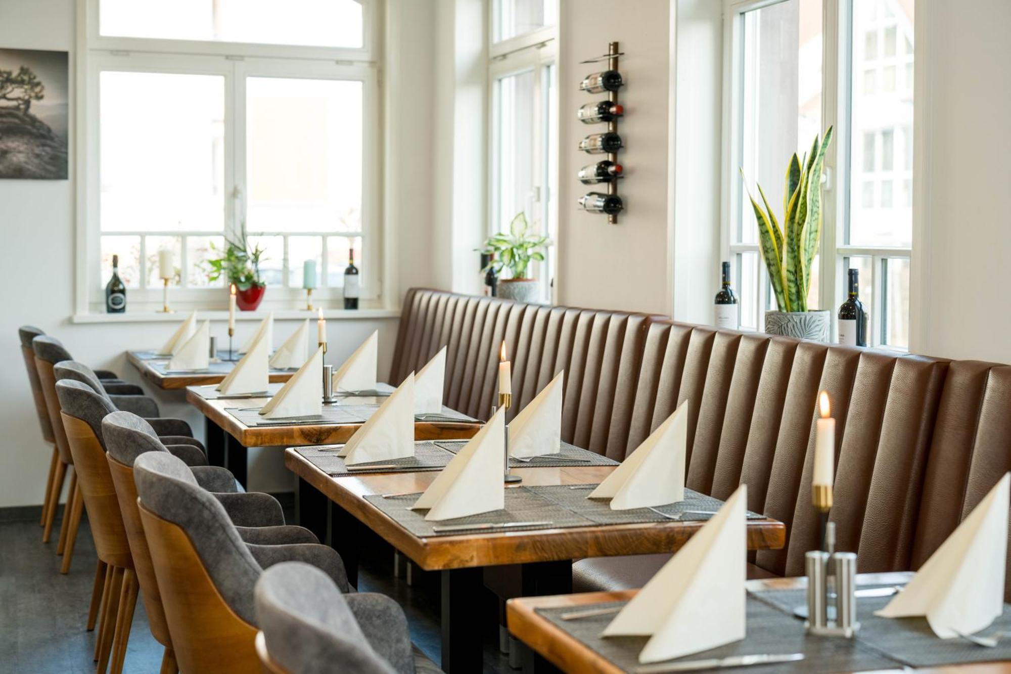 Roca Restaurant Und Hotel Bommersheim Buitenkant foto